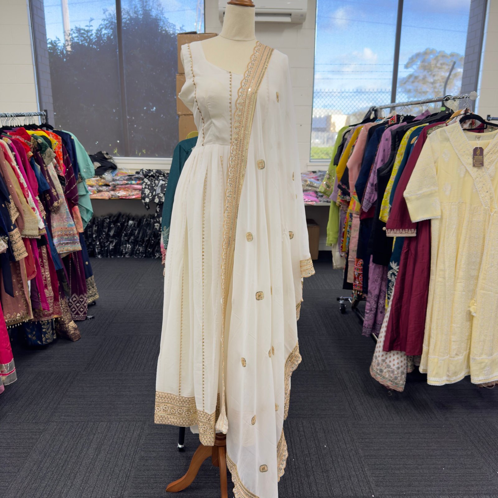 Ivory Noor Anarkali image 1 Ivory Noor Anarkali - Punjabi Threads product image 1
